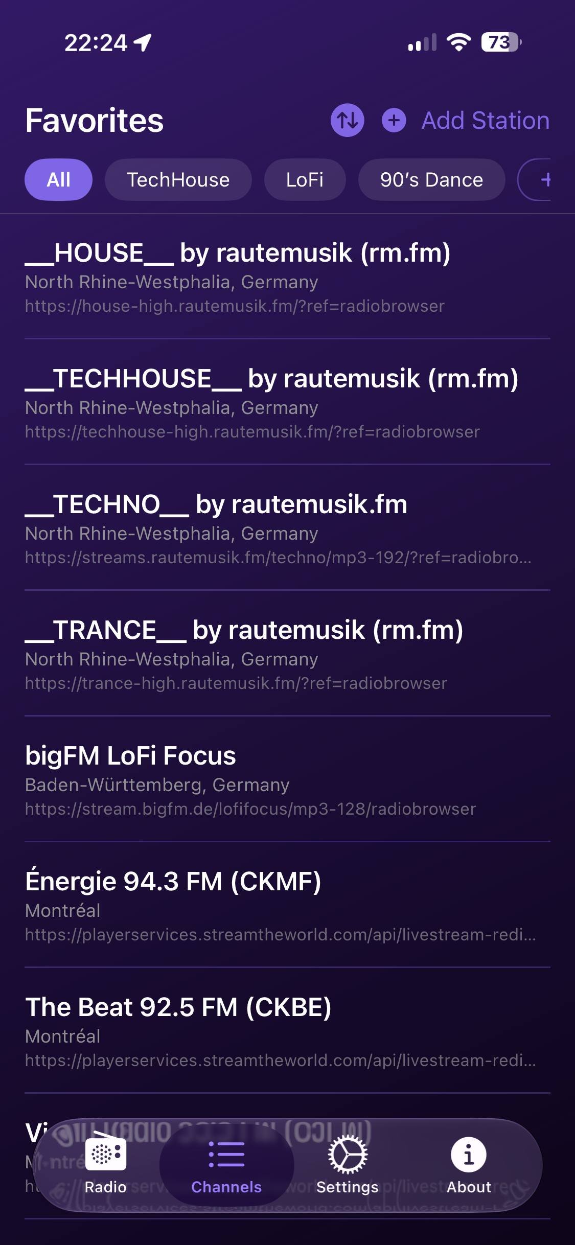 EasyRadio Channels Screen β Favorites list with country filters